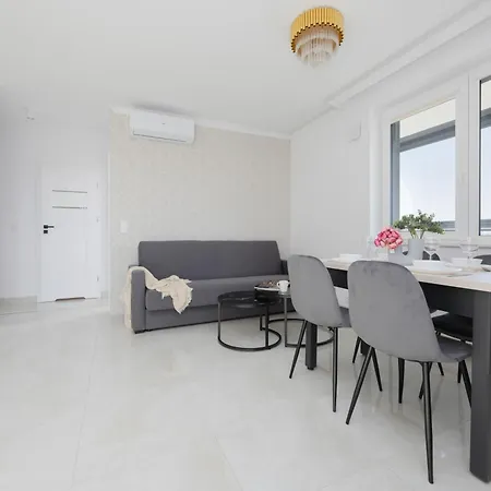 Jerozolimskie 190 By Solarento